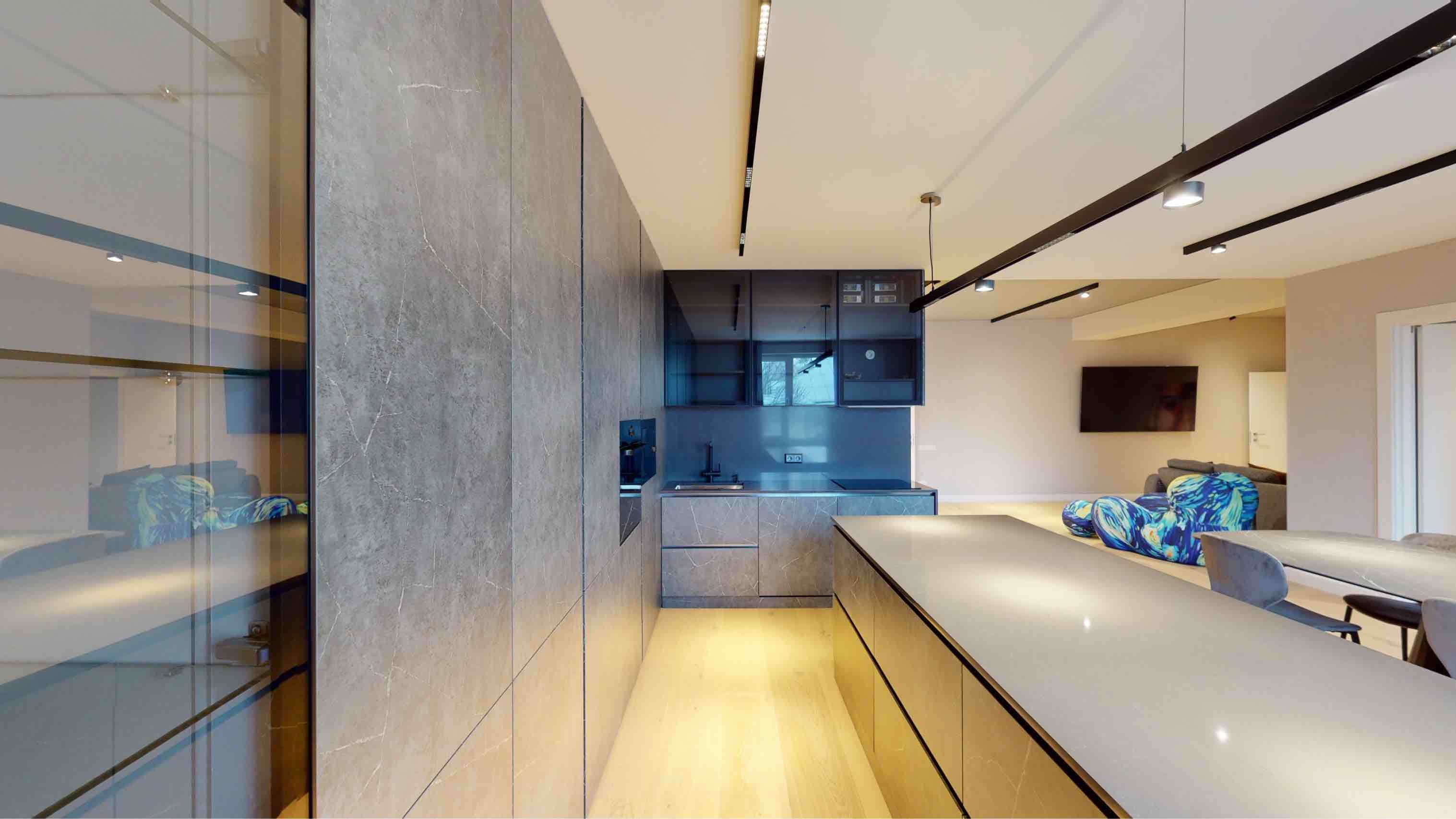 Apartment in the Center 159.1 m2